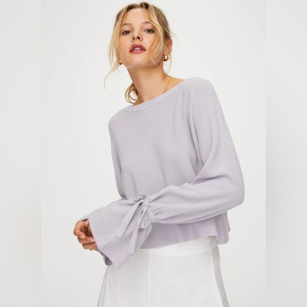 Elegant Lavender Women's Sweater